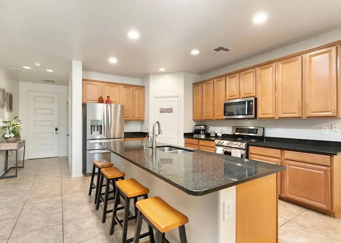 Holiday home 5 Min To Stadium Putting Bbq Glendale